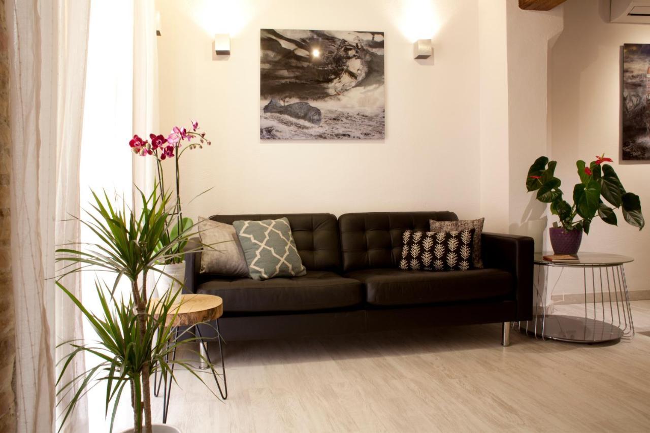 Authentic Charming Apartment/Wifi/Air Conditioning Valencia Eksteriør billede