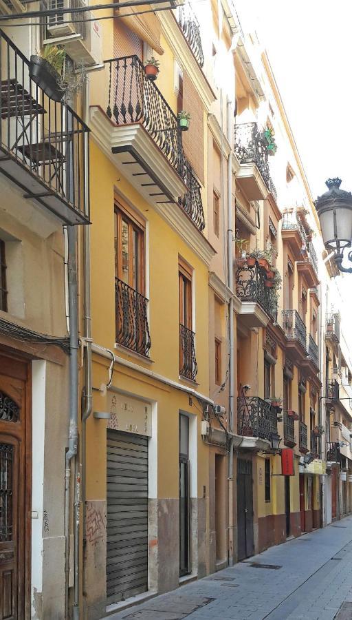 Authentic Charming Apartment/Wifi/Air Conditioning Valencia Eksteriør billede